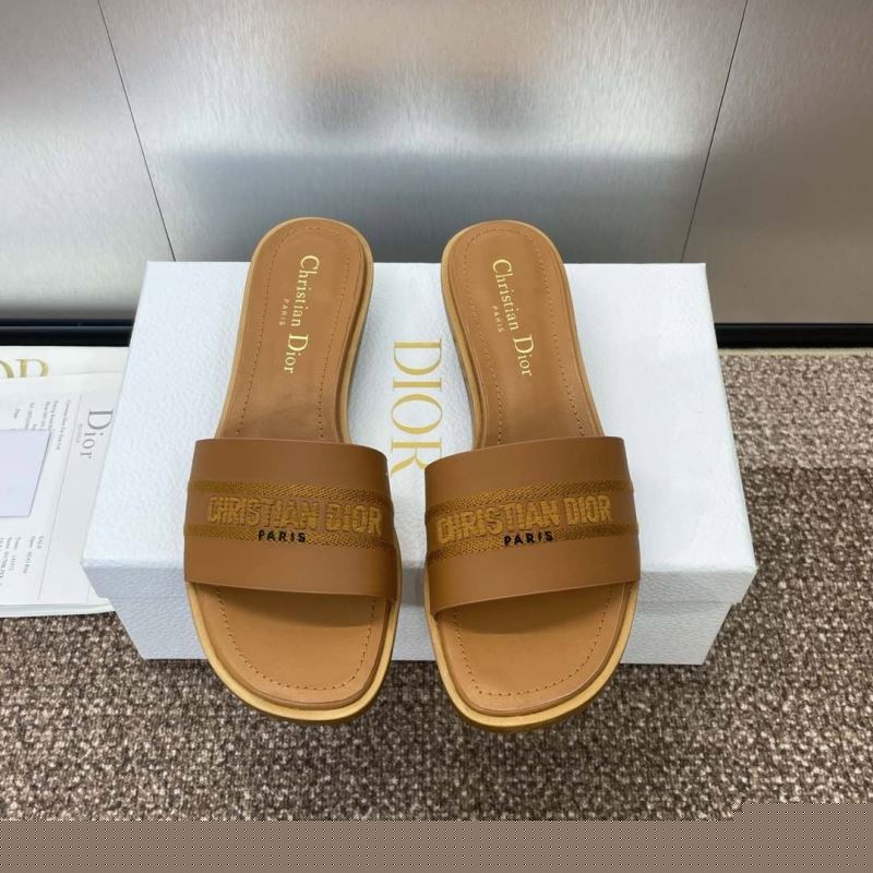 ch**an D*or slippers